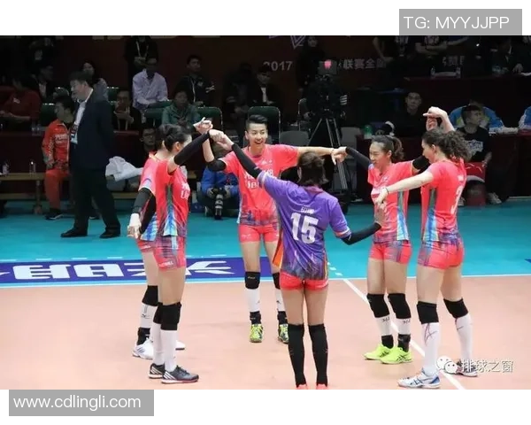 足球明星热爱排球视频软件探索运动跨界魅力与激情 足球明星热爱排球视频软件探索运动跨界魅力与激情